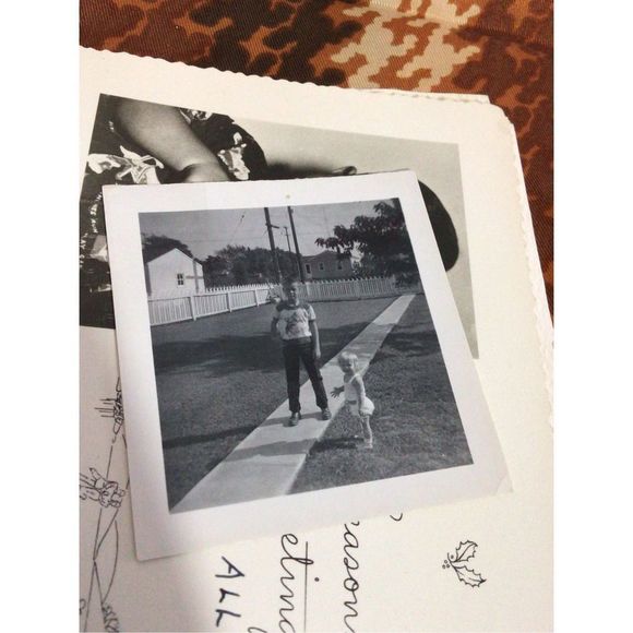 Vintage 1940’s & 50’s Snapshot Photos B & W Photography - Picture 14 of 14